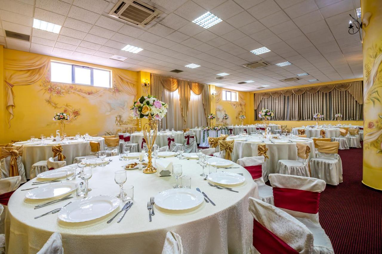 Motel Dasiana Тиргу-Жіу Екстер'єр фото