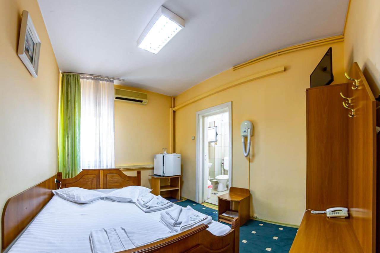 Motel Dasiana Тиргу-Жіу Екстер'єр фото