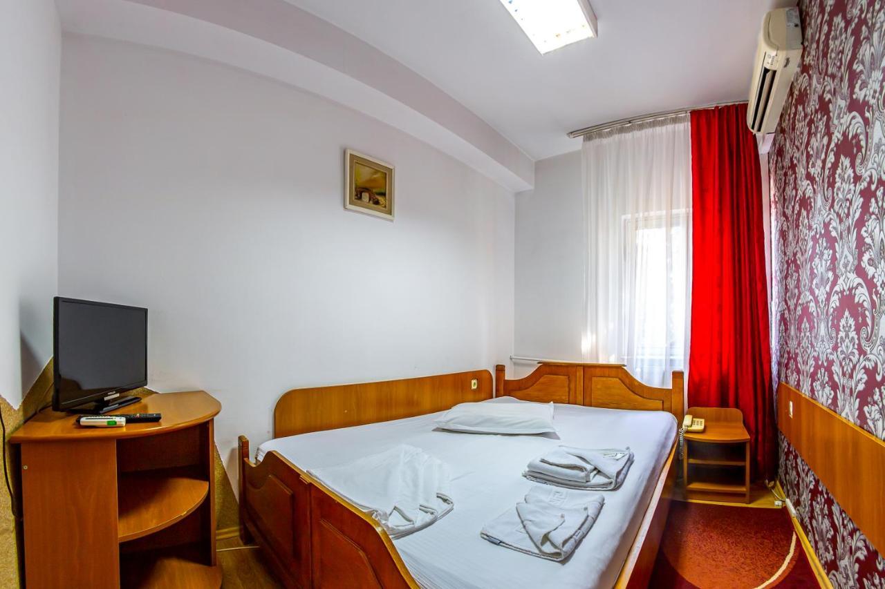 Motel Dasiana Тиргу-Жіу Екстер'єр фото