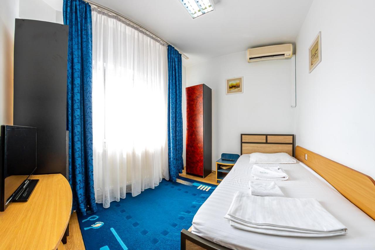 Motel Dasiana Тиргу-Жіу Екстер'єр фото