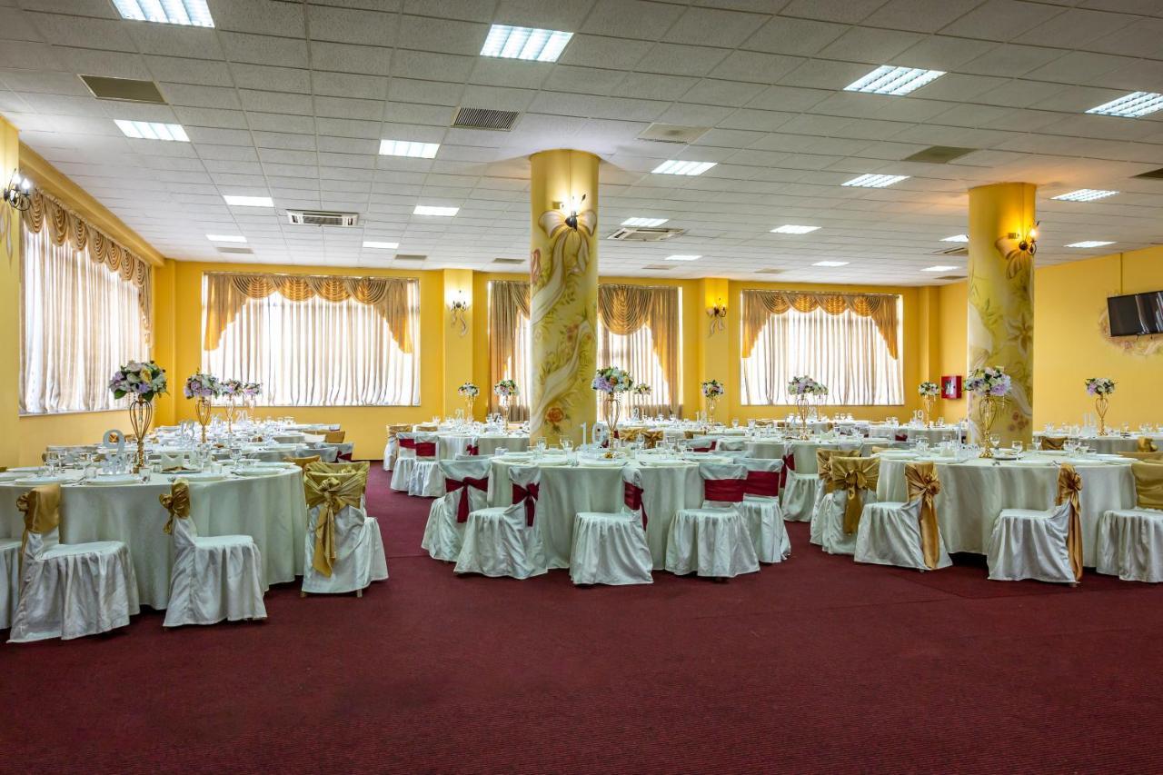 Motel Dasiana Тиргу-Жіу Екстер'єр фото