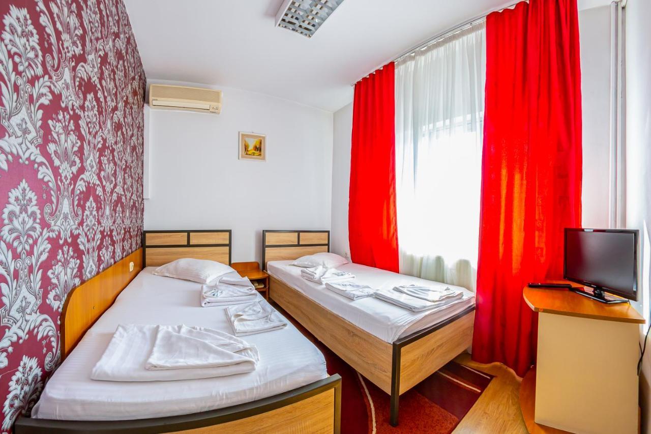 Motel Dasiana Тиргу-Жіу Екстер'єр фото