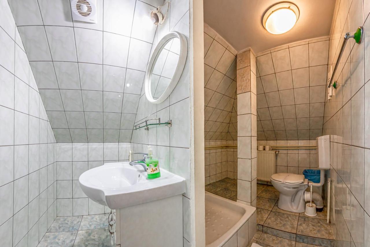 Motel Dasiana Тиргу-Жіу Екстер'єр фото