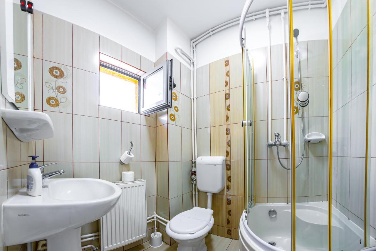 Motel Dasiana Тиргу-Жіу Екстер'єр фото