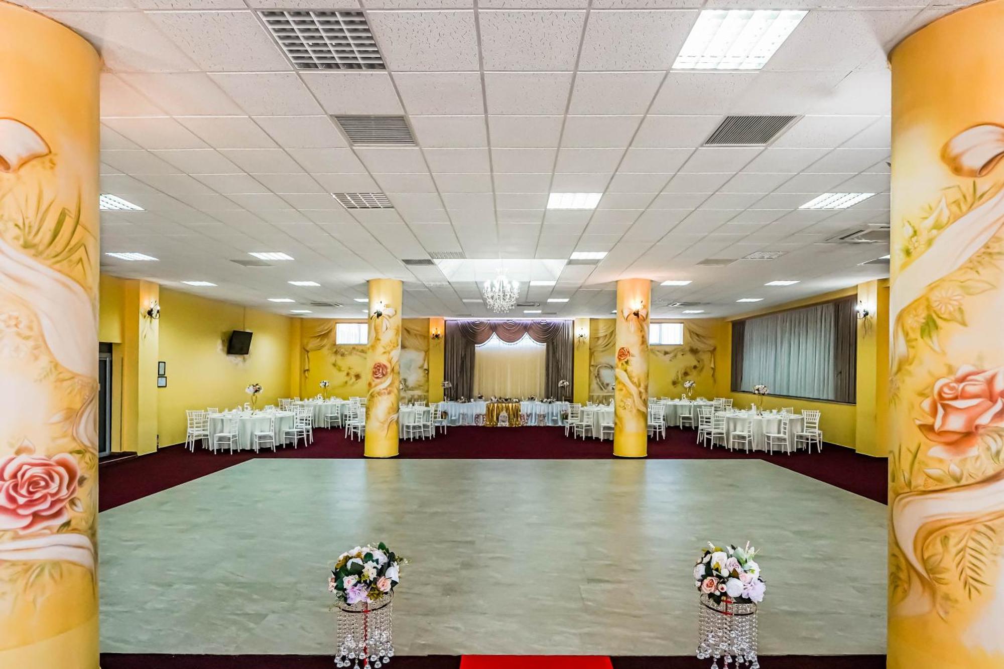 Motel Dasiana Тиргу-Жіу Екстер'єр фото